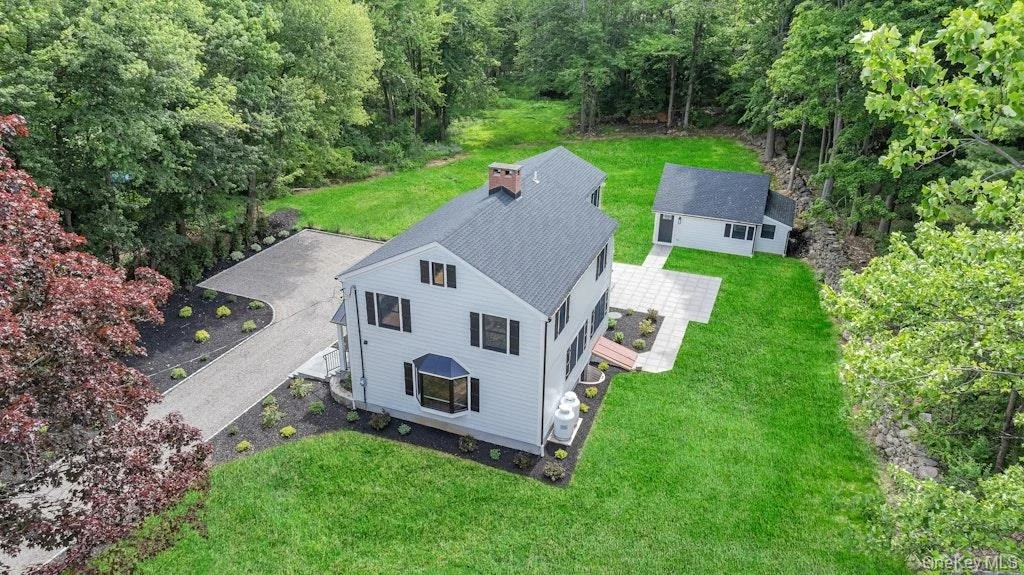 Photo of 676 Hardscrabble Road