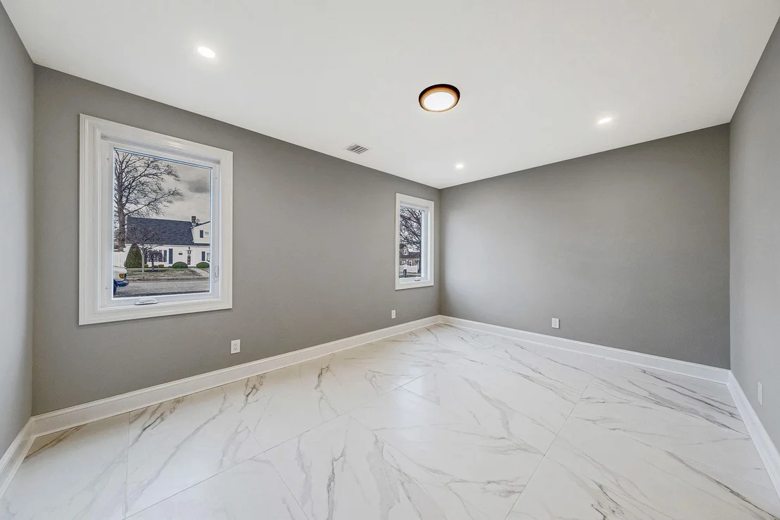 Photo of 72 Crescent Lane
