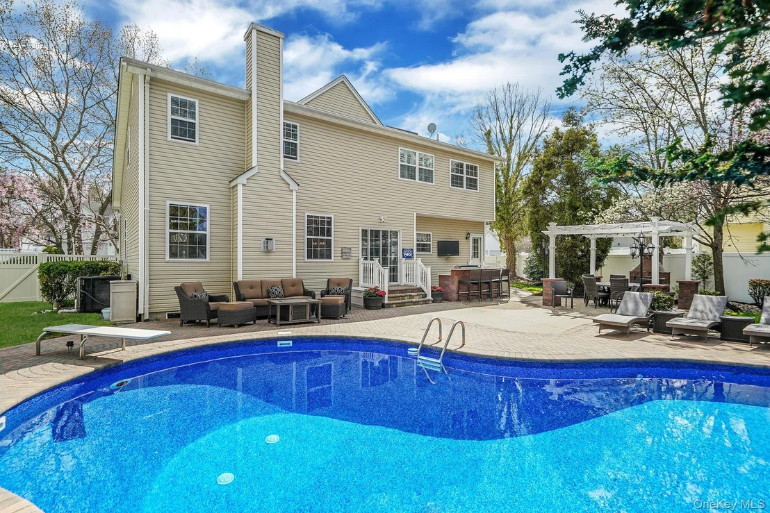 Photo of 9 Tuthill Creek Drive