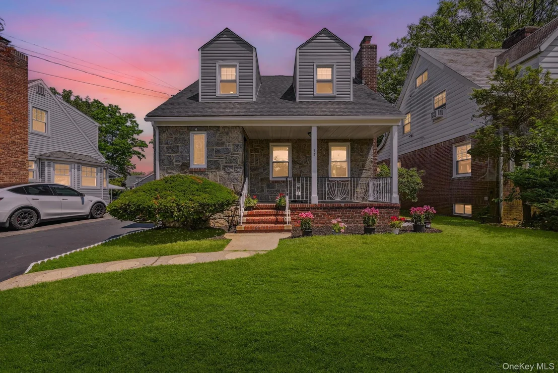 Photo of 73 Broadway