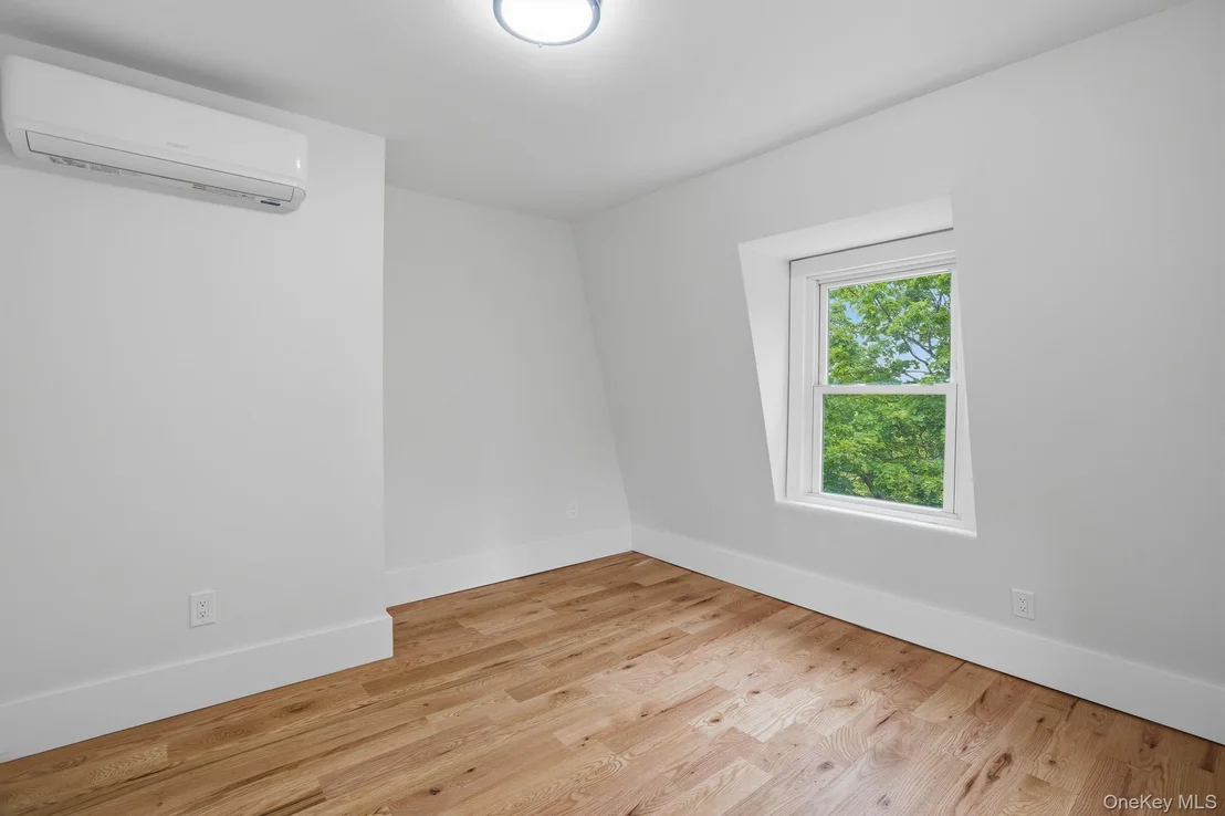 Photo of 10 Robinson Street