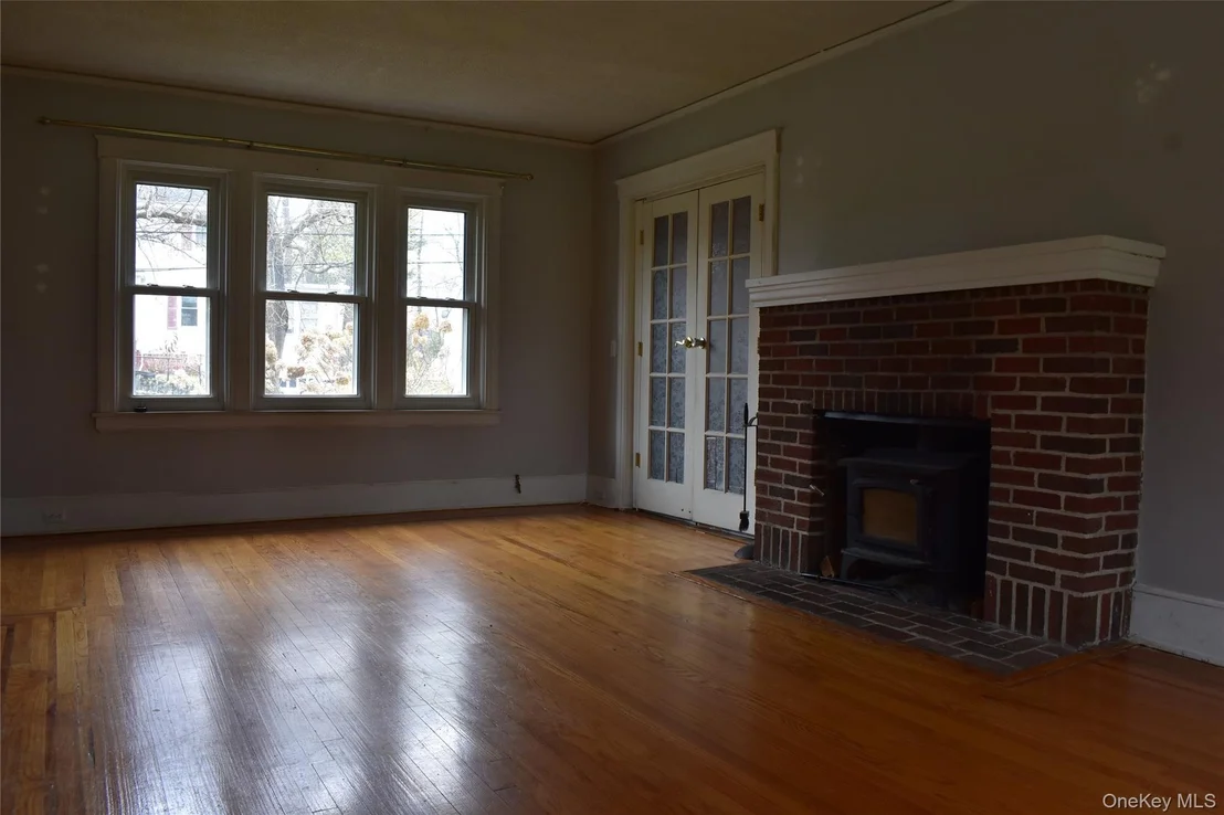 Photo of 21 Rosalind Road