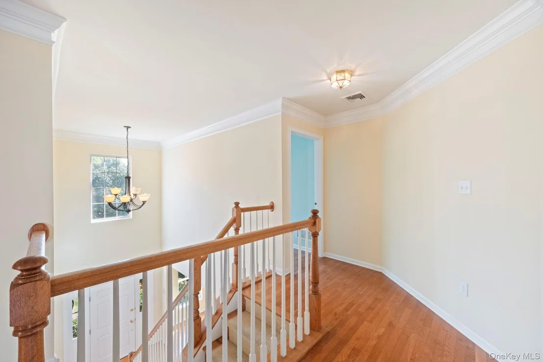 Photo of 421 Vassar Place