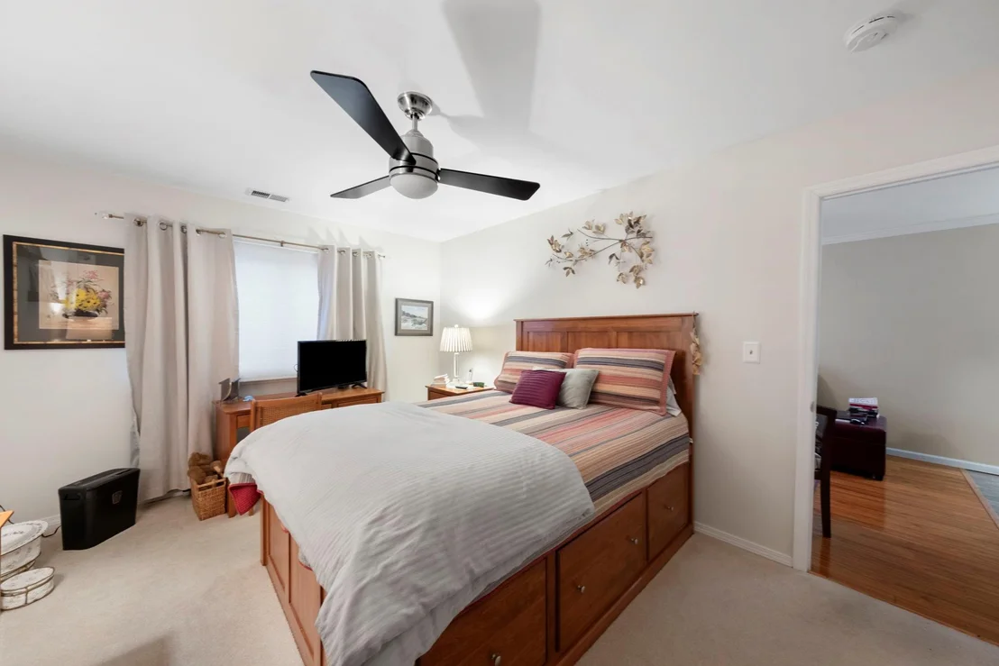 Photo of Unit J at 7 KNIGHTSBRIDGE