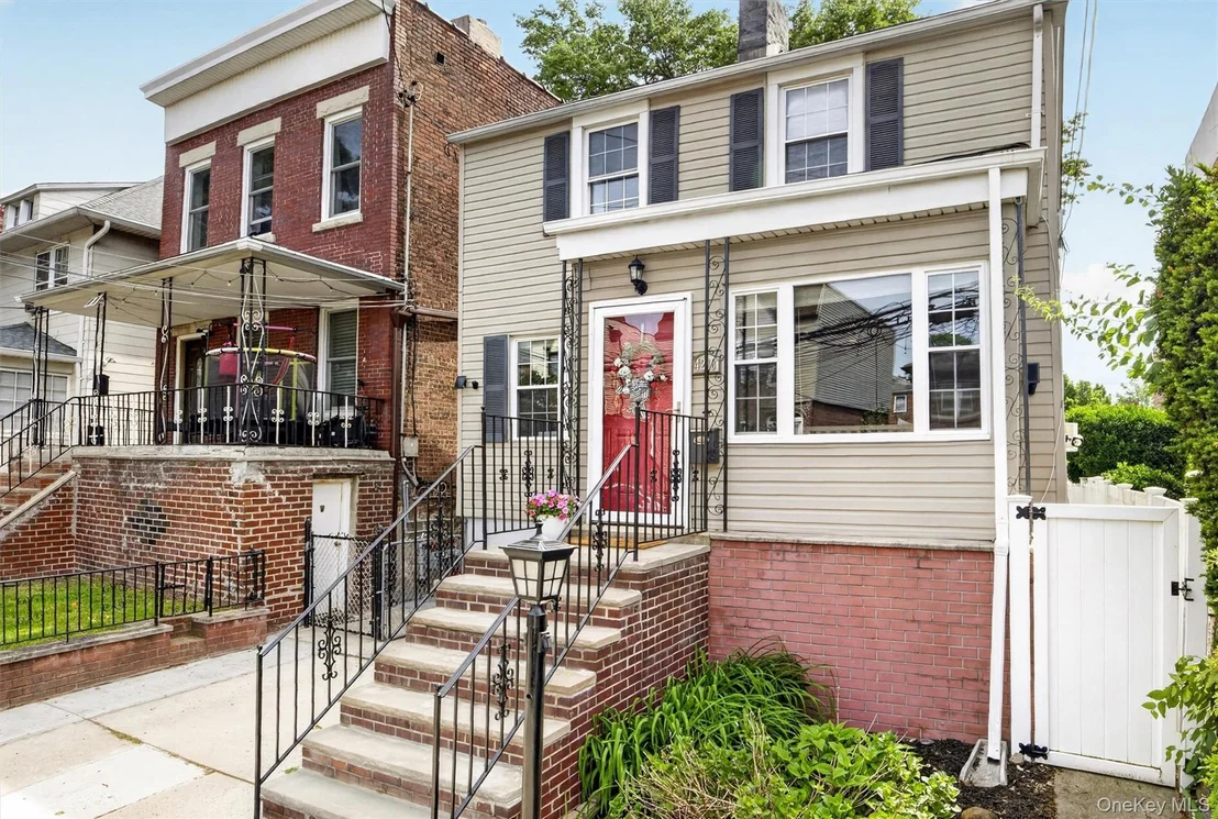 Photo of 4218 Herkimer Place