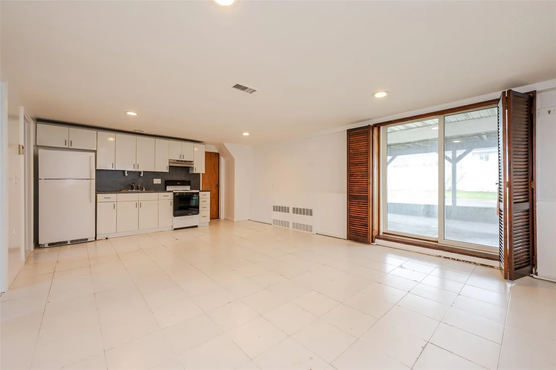 Photo of 3245 Ocean Harbor Drive