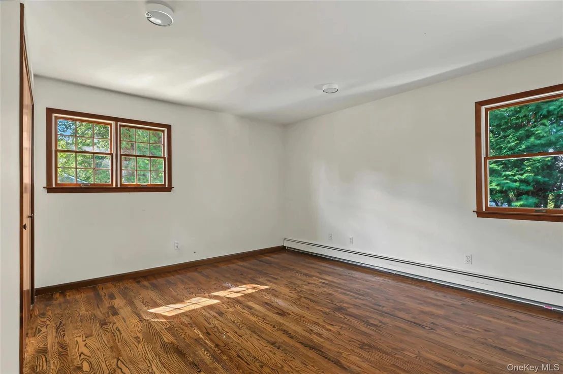 Photo of 76 Hernan Avenue