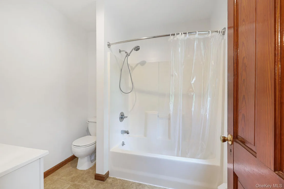 Photo of 708 Burlingham Road