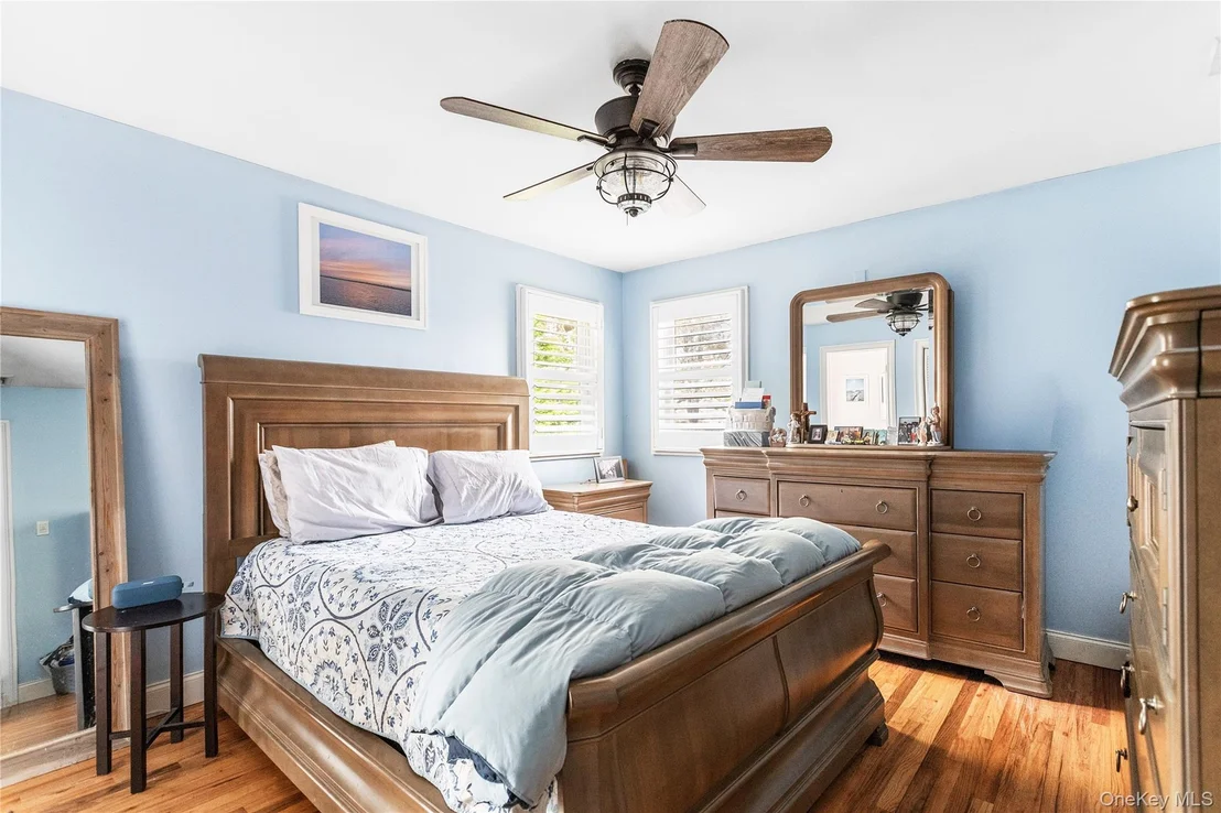 Photo of 44 Maple Avenue