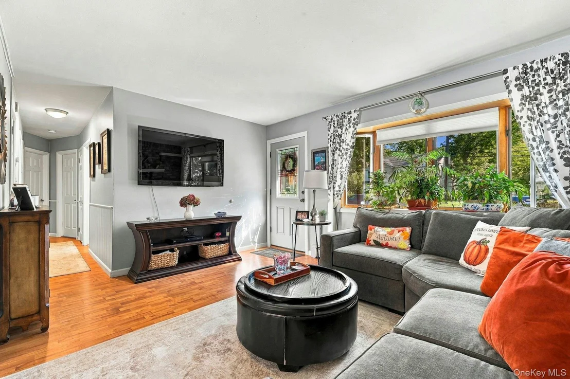 Photo of 724 Sandra Avenue