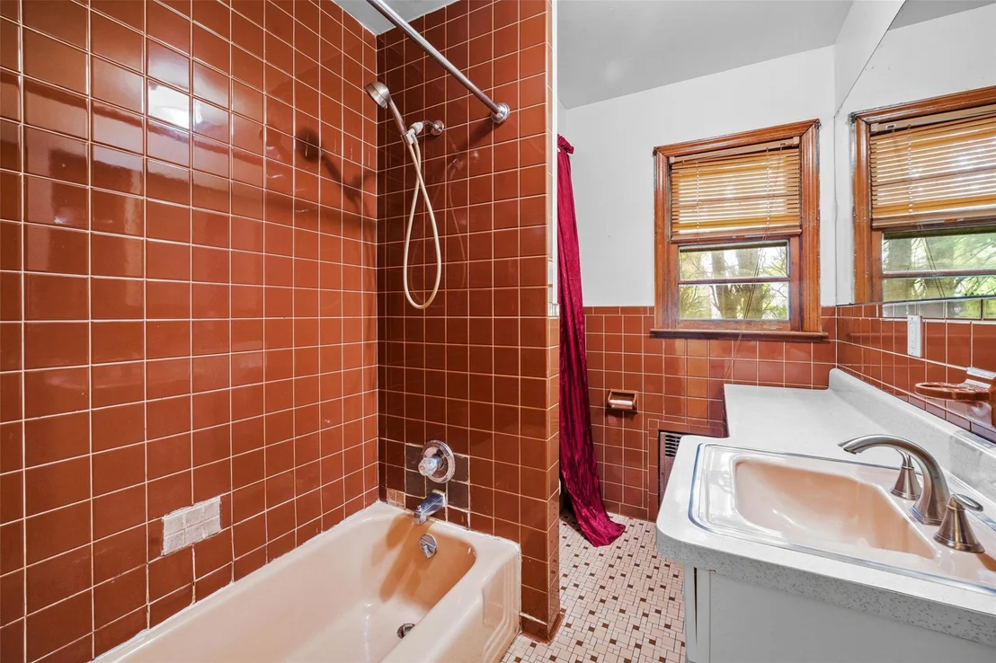 Photo of 420 Nelson Avenue