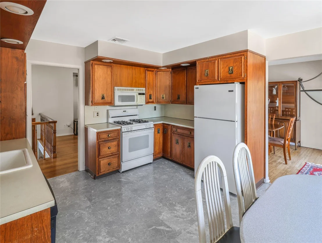 Photo of 178 Violet Drive