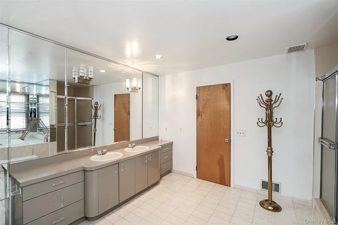Photo of 28 Polo Road