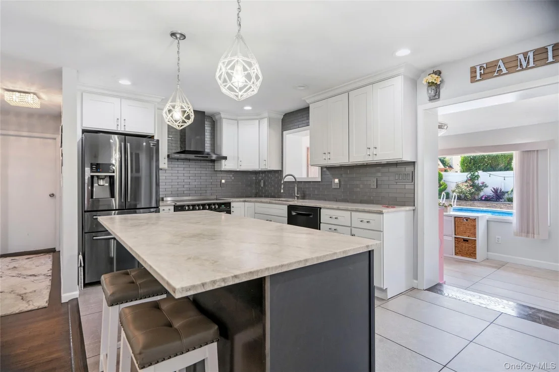 Photo of 1005 Ferngate Drive