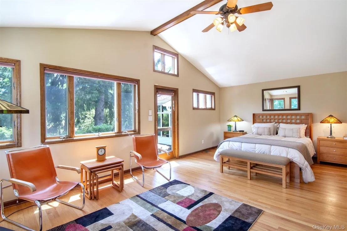 Photo of 353 Mountain Road