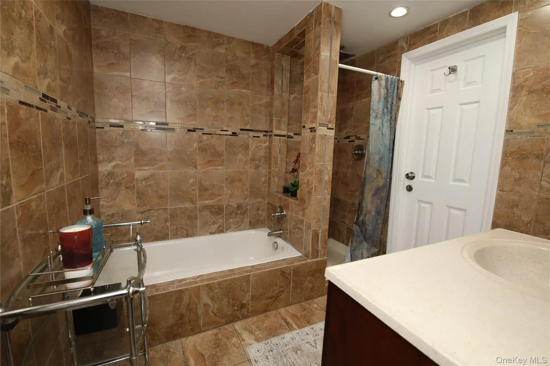 Photo of 39 Split Cedar Drive