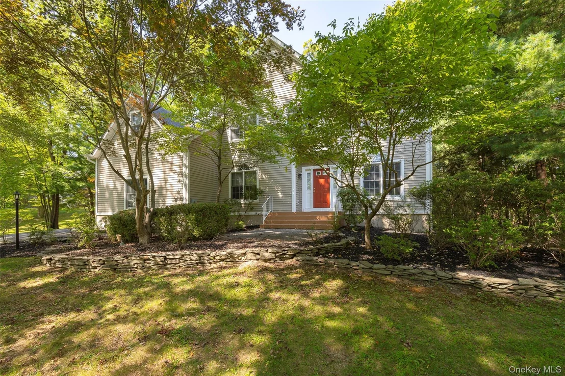 Photo of 10 Stonewall Drive