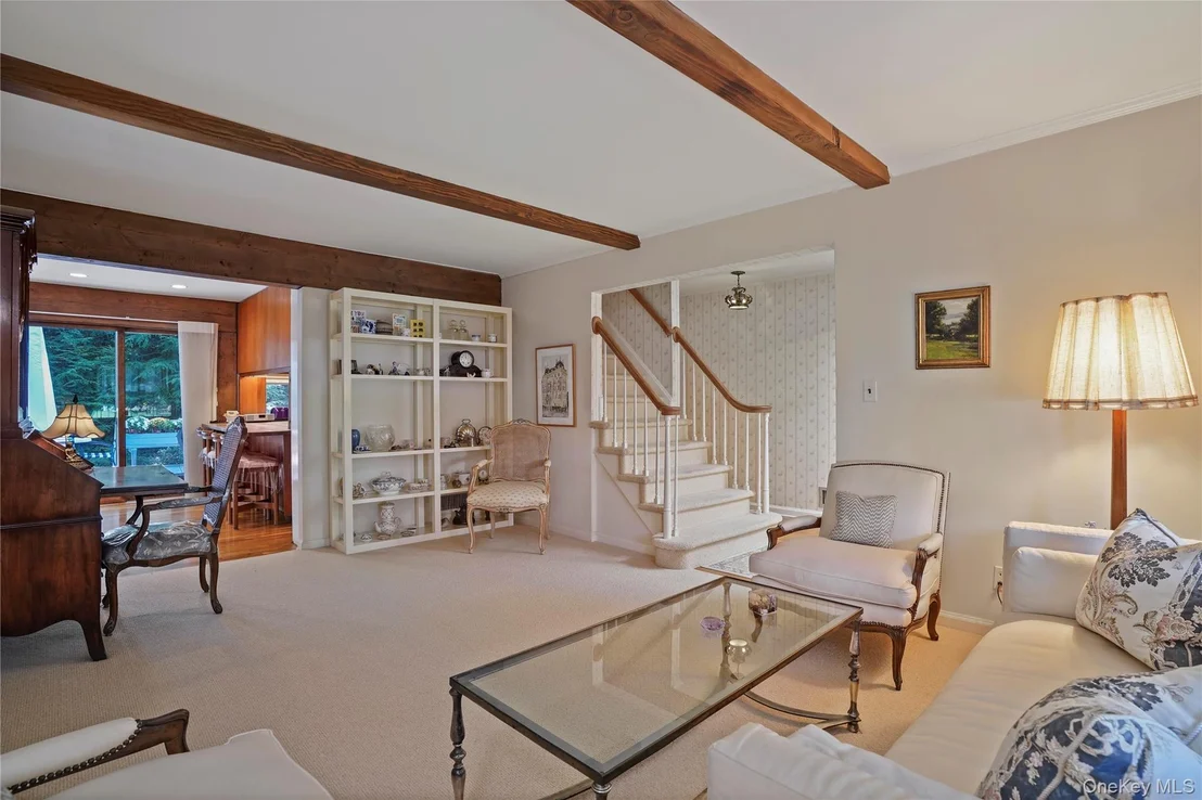 Photo of 7 Lookout Place