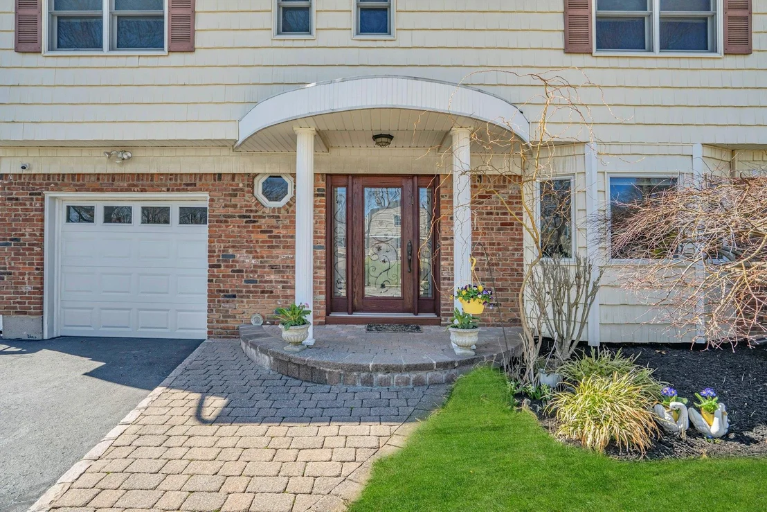 Photo of 16 Glenmere Lane