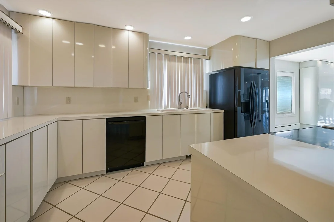 Photo of 48 Grandview Drive