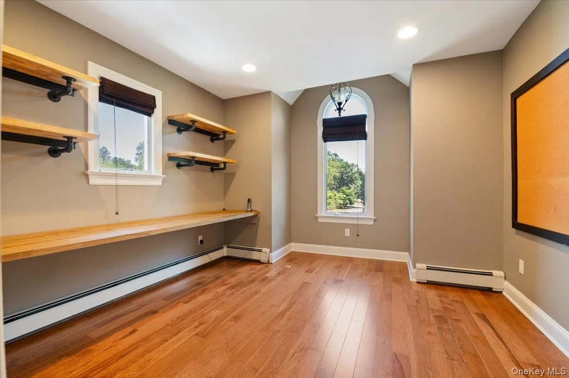 Photo of 16 Brook Lane