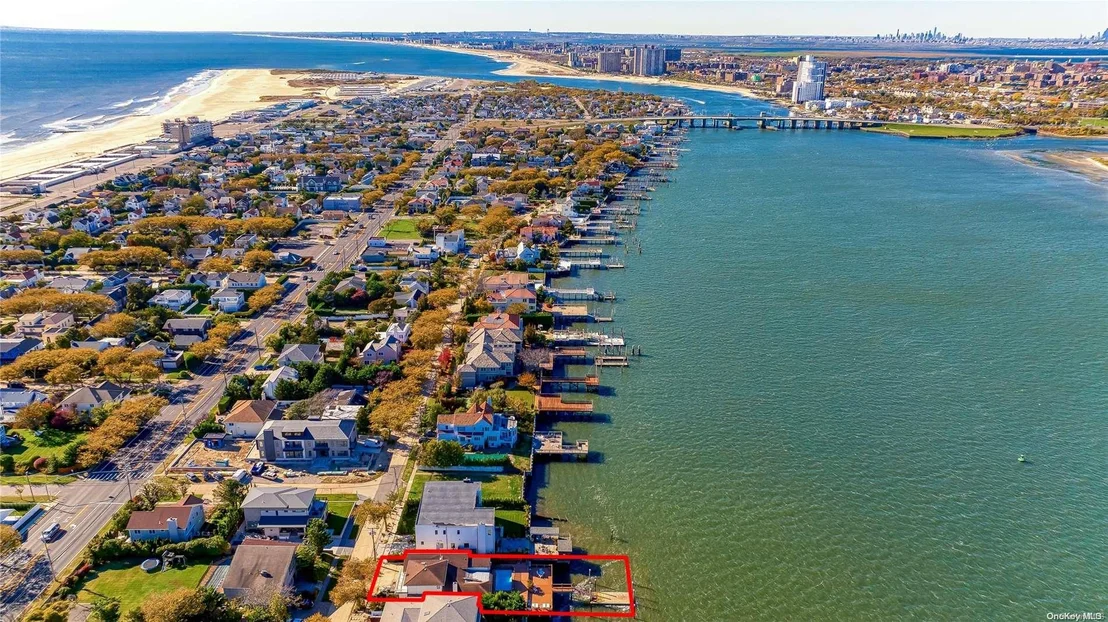 Photo of 1764 Bay Boulevard