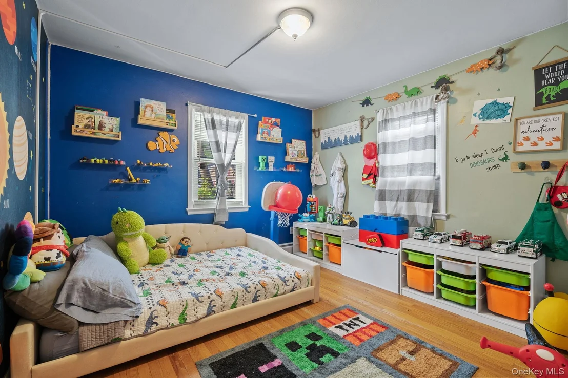 Photo of 54 Boulevard
