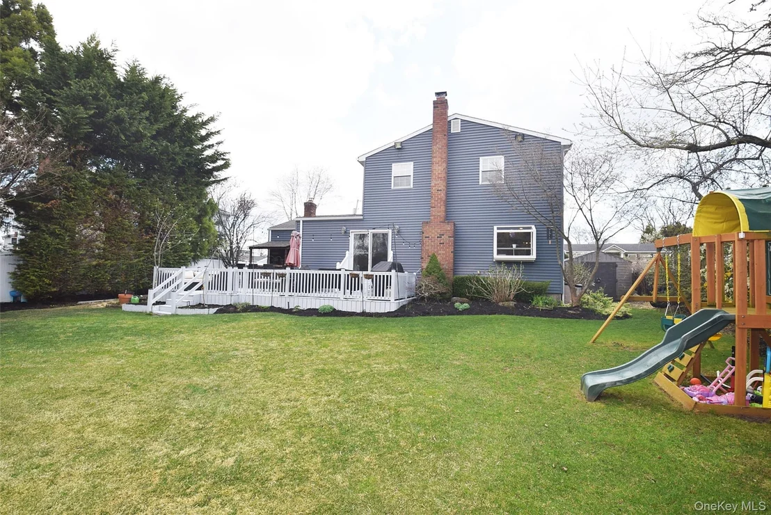 Photo of 32 Lagoon Place