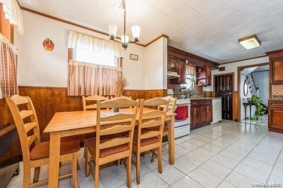 Photo of 18 Davison Avenue
