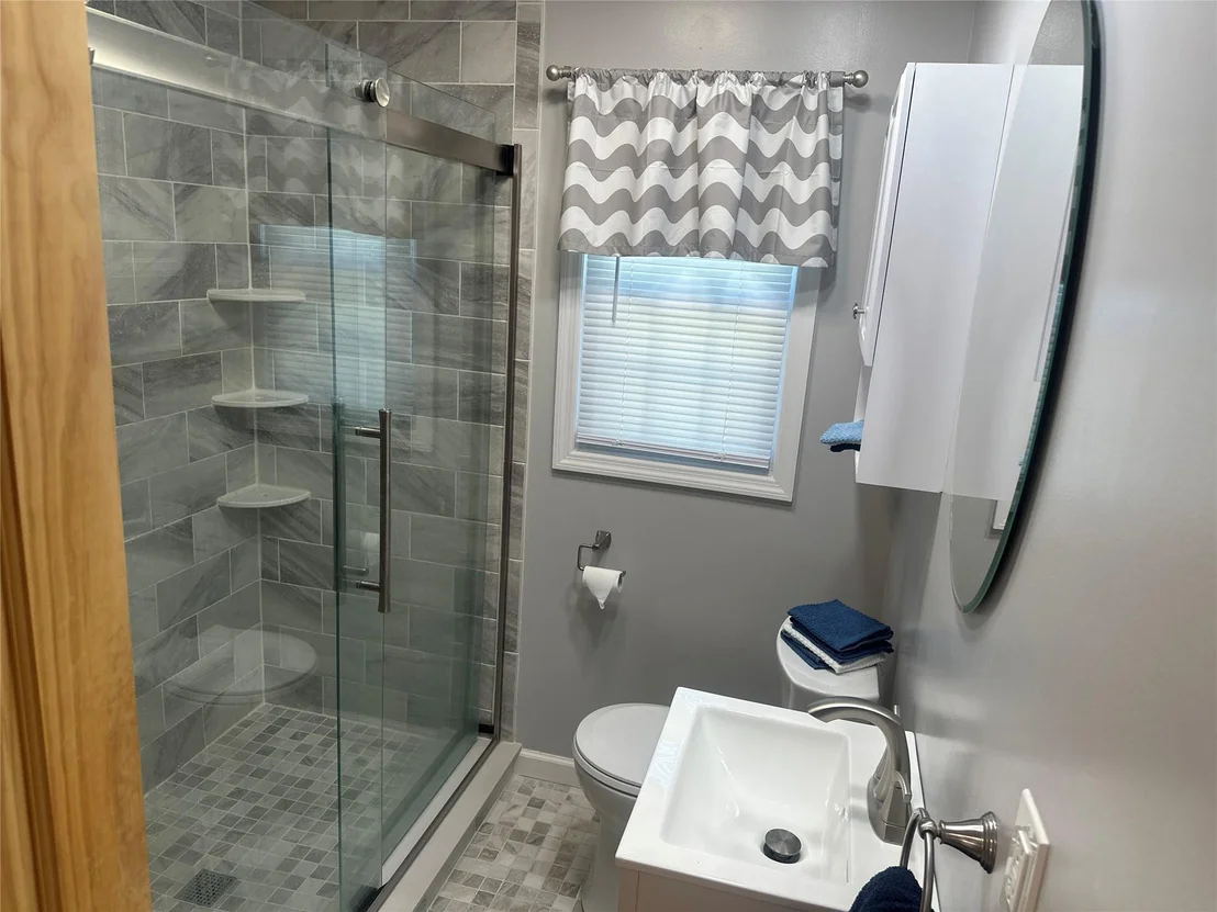 Photo of 8 Van Siclen Drive