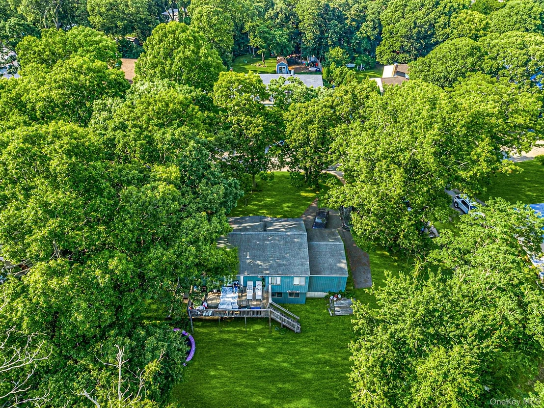 Photo of 51 Trout Brook Lane