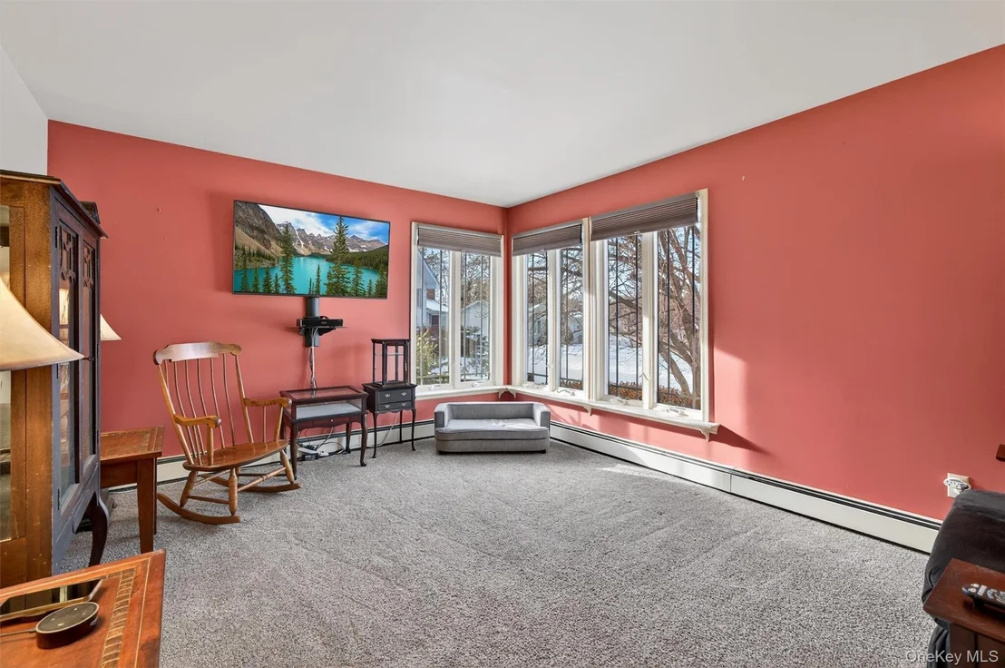 Photo of 21 Scotchtown Drive