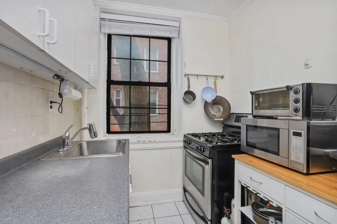 Photo of Unit 1D at 808 Bronx River