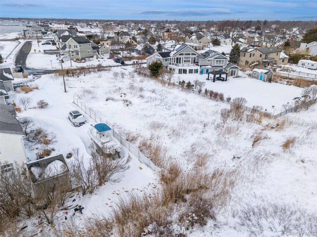 Photo of 499 Grove Avenue