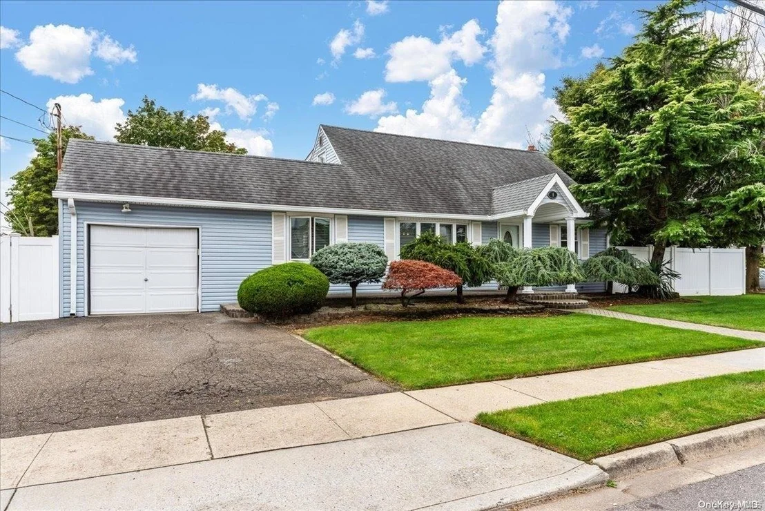 Photo of 9 Balfour Drive