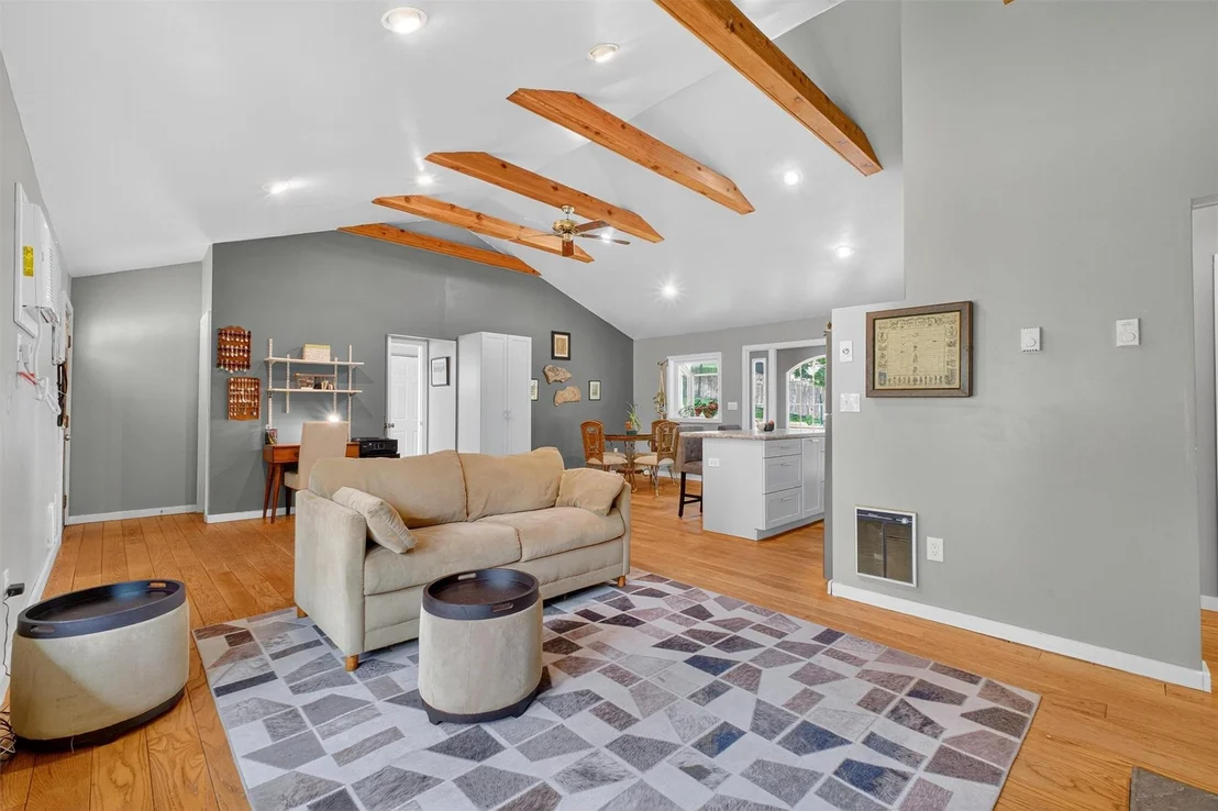 Photo of 69 Floradan Road