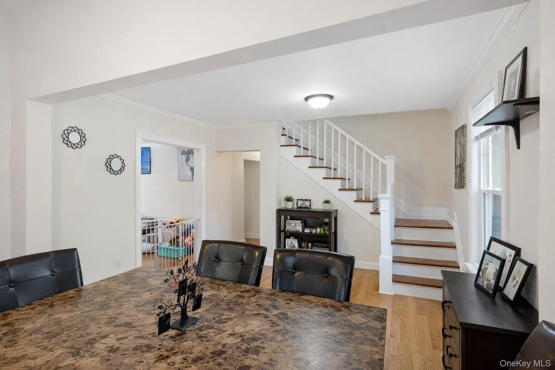 Photo of 23 Pineview Boulevard