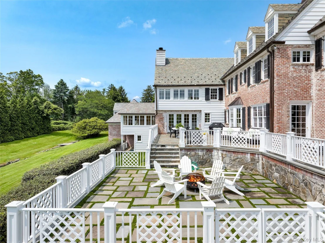 Photo of 25 Hilltop Place