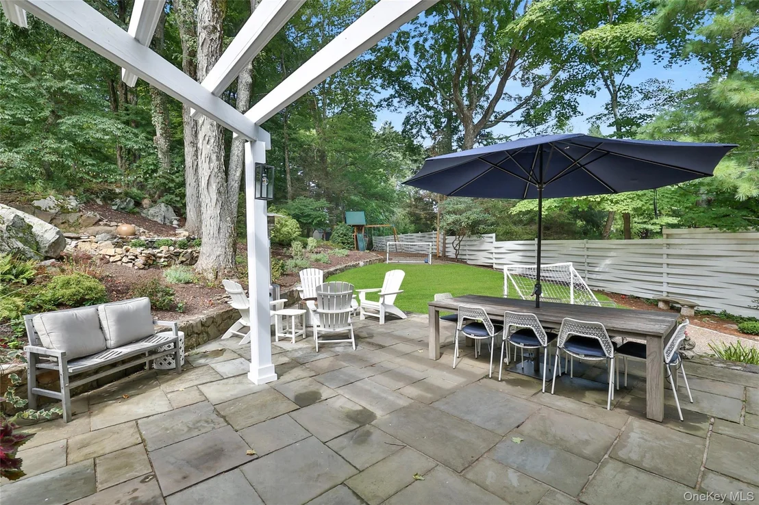 Photo of 8 Old Roaring Brook Road