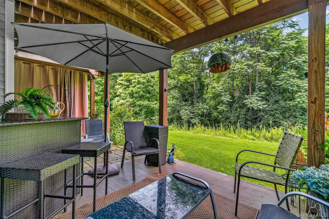 Photo of 93 Meadow View Drive