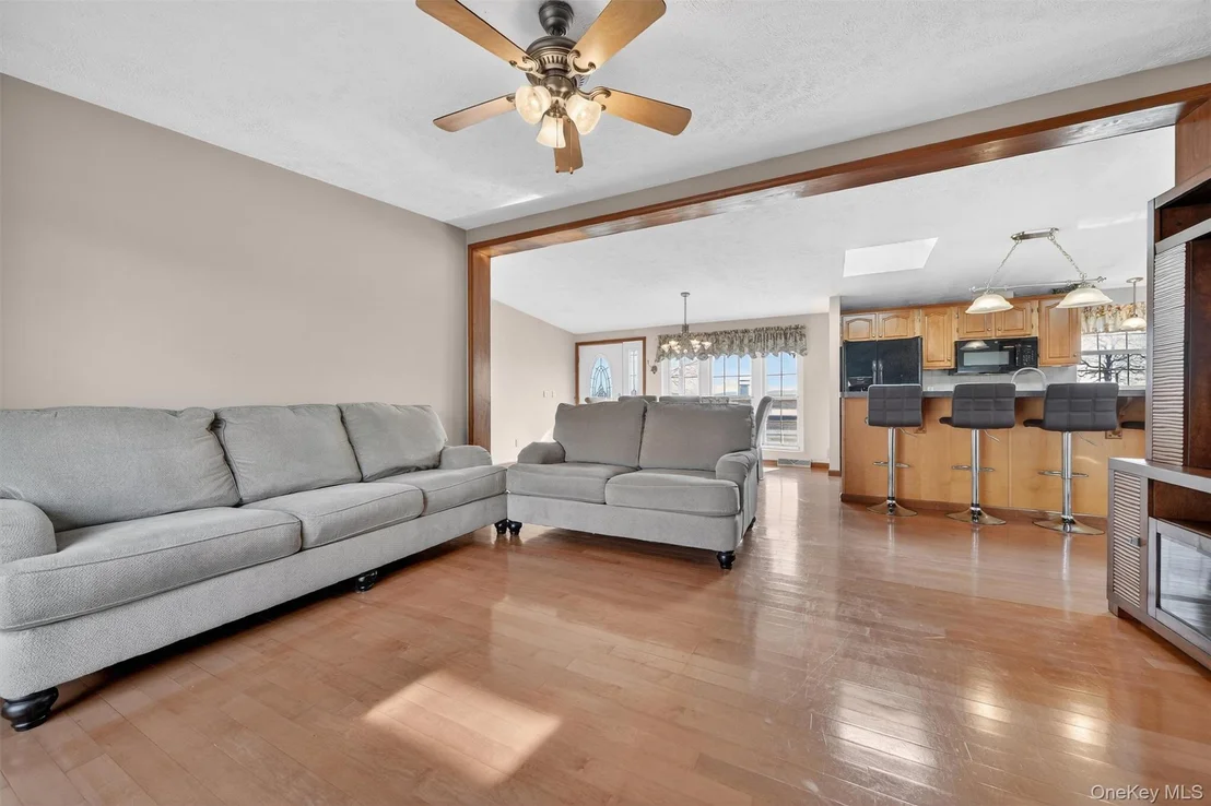 Photo of 31 Thamsen Drive