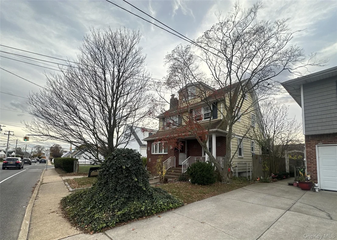 Photo of 2922 Oceanside Road