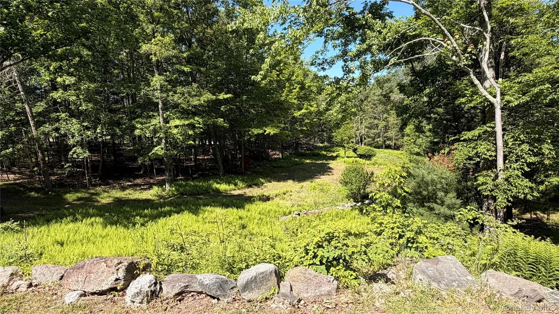 Photo of 890 Lapla Road