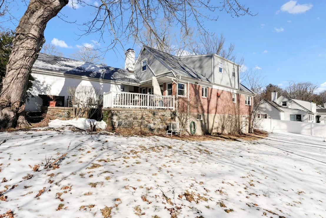 Photo of 1457 Elm Street