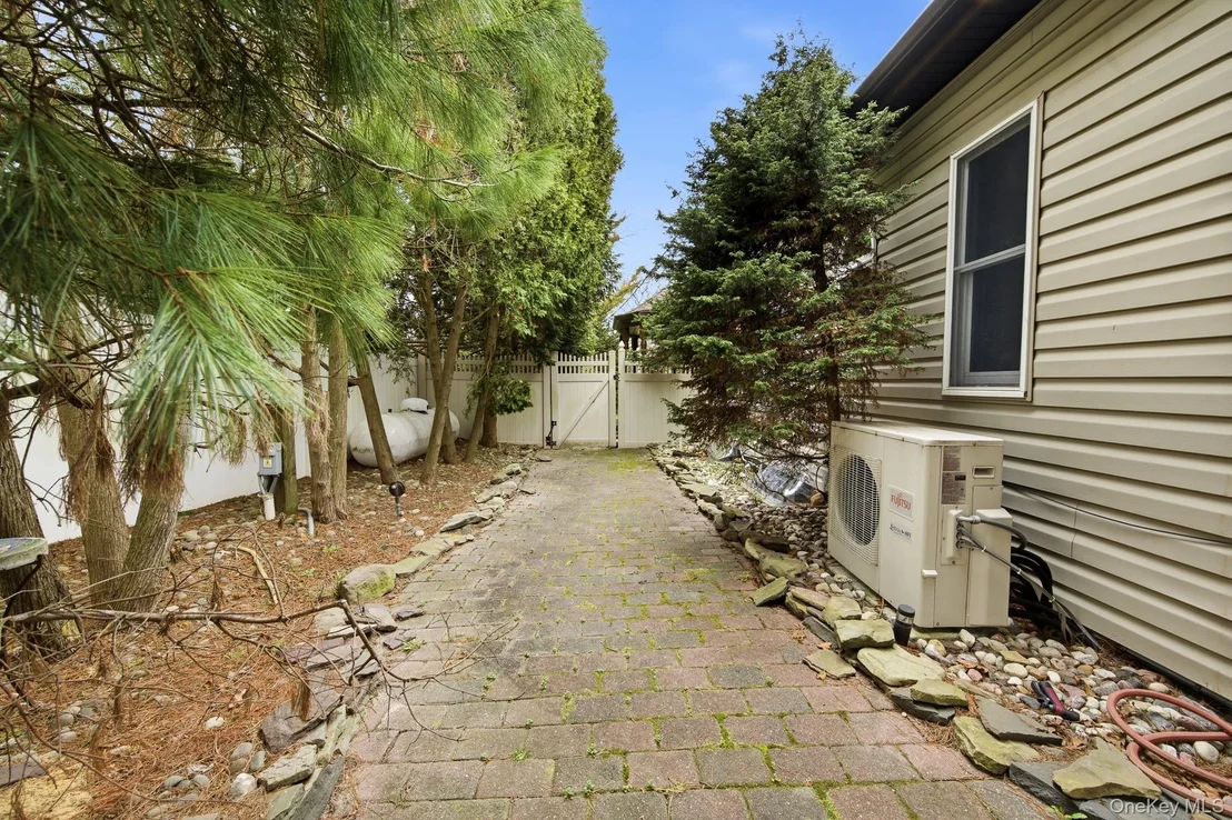 Photo of 13 Laurel Lane
