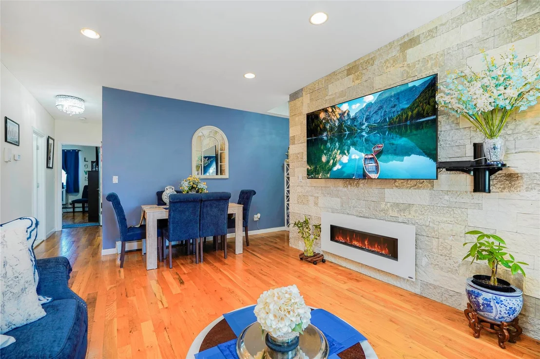 Photo of Unit 3D at 2695 Shell Road