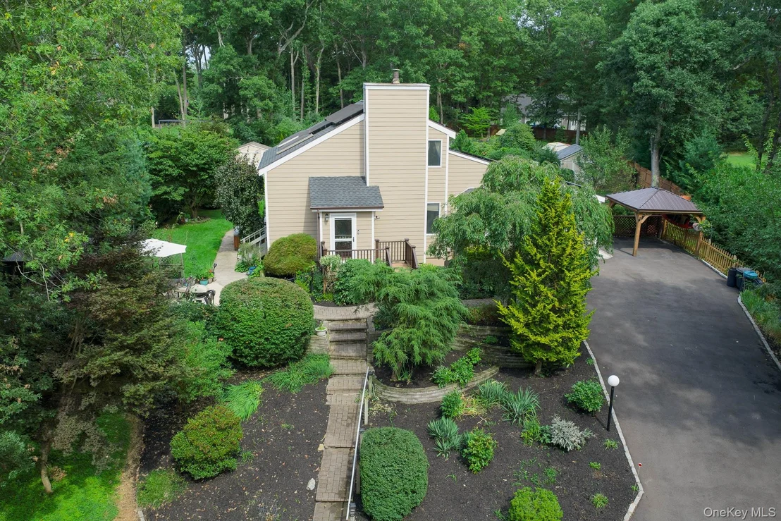 Photo of 30 Long Pond Road