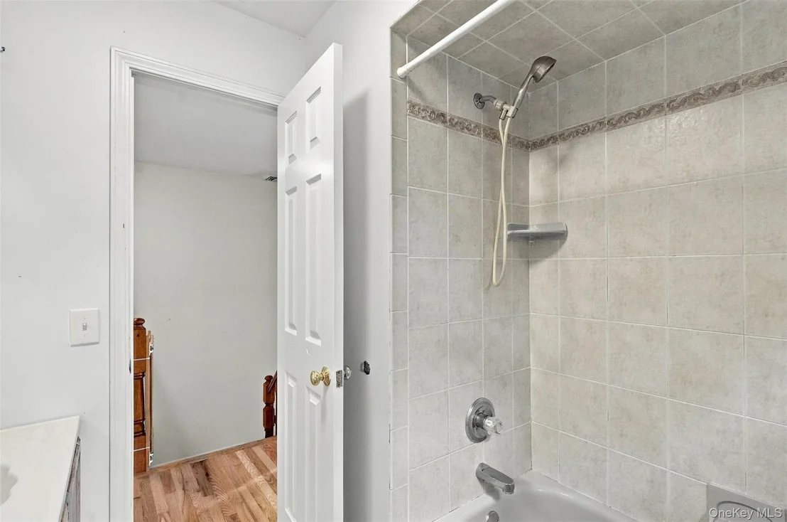 Photo of 16 Cambridge Circle