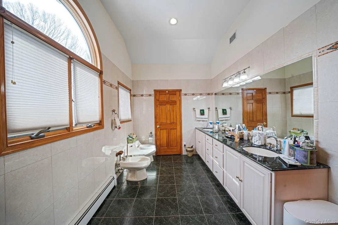 Photo of 3 Huron Road