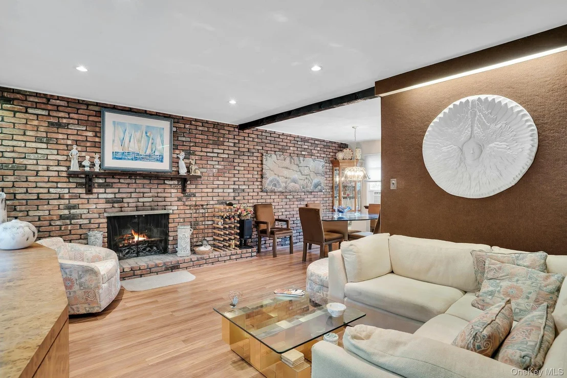 Photo of 27 Arcadia Drive